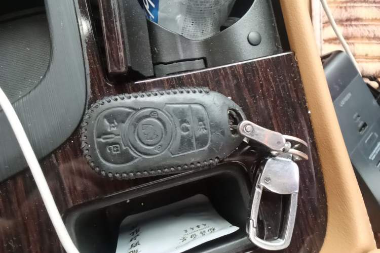 Used Buick LaCrosse 2018 28T Luxury Model Vehicle Key