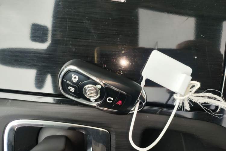 Used Buick LaCrosse 2018 30H Elite Edition Vehicle Key