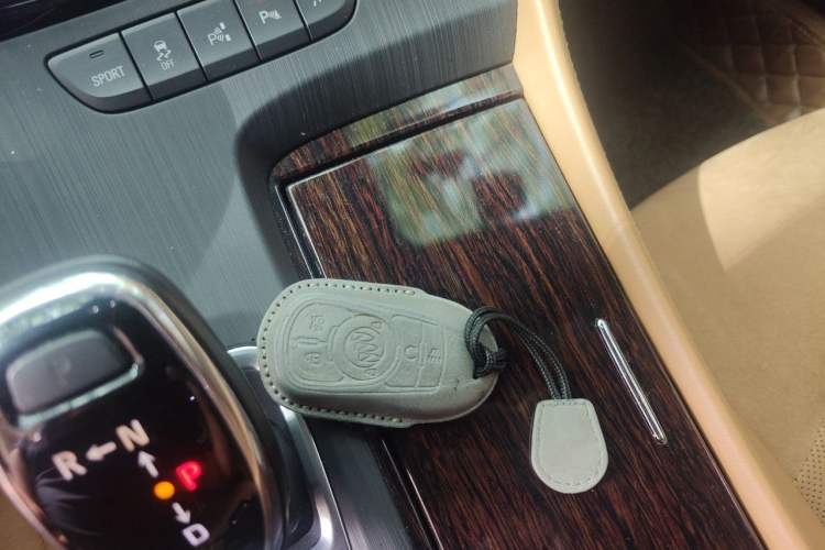 Used Buick LaCrosse 2018 20T Luxury Model Vehicle Key