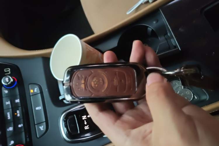 Used Buick LaCrosse 2018 28T Elite Edition Vehicle Key