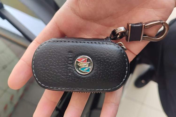Used Buick LaCrosse 2018 20T Luxury Model Vehicle Key