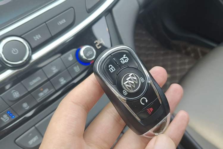 Used Buick LaCrosse 2018 20T Elite Edition Vehicle Key