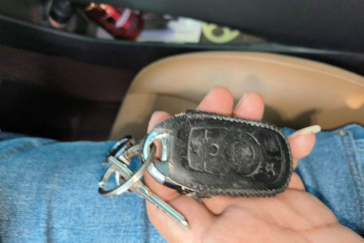 Used Buick LaCrosse 2018 28T Luxury Model Vehicle Key