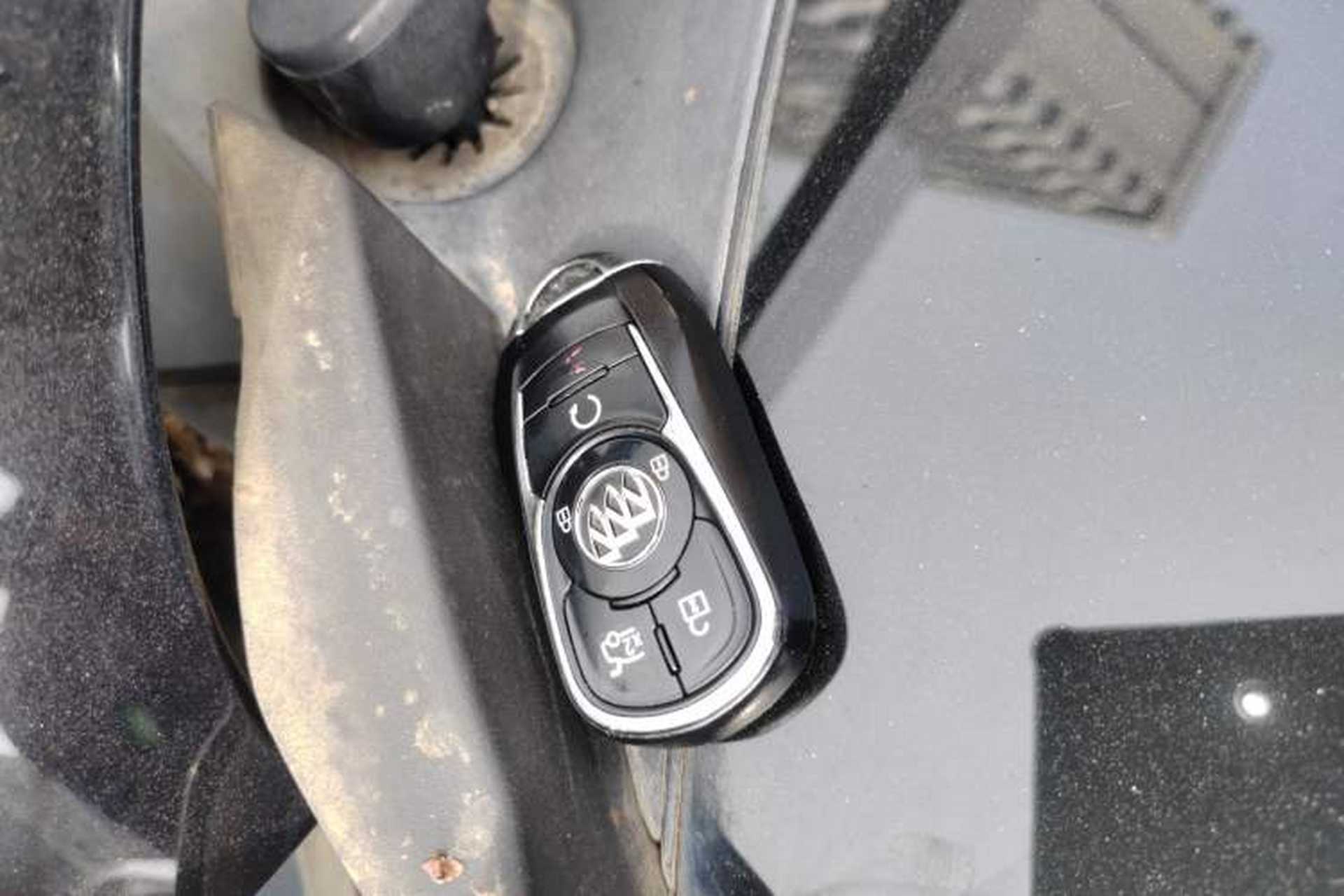 Used Buick LaCrosse 2018 28T Elite Edition Vehicle Key