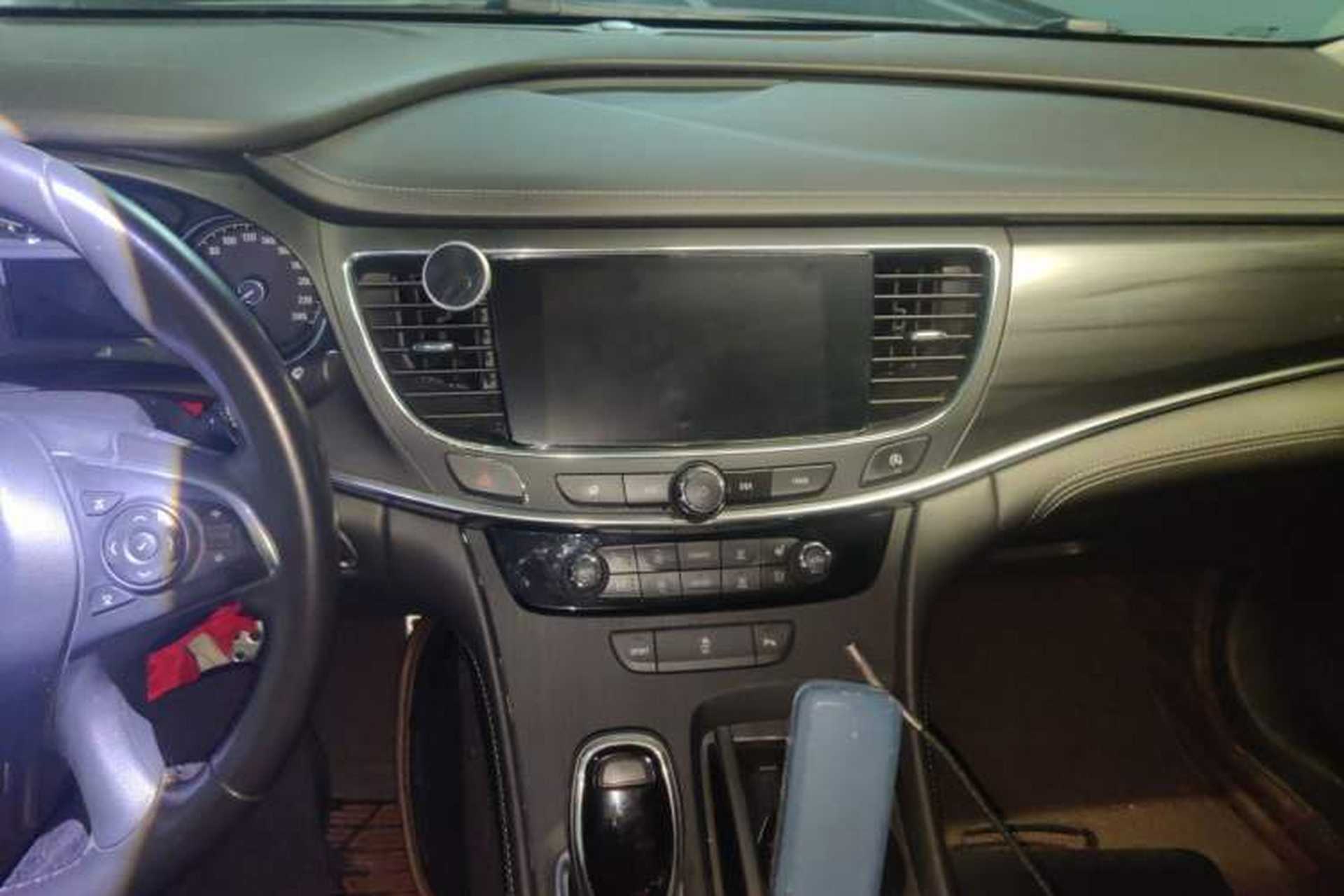 Used Buick LaCrosse 2018 20T Elite Edition Audio And AC Panel