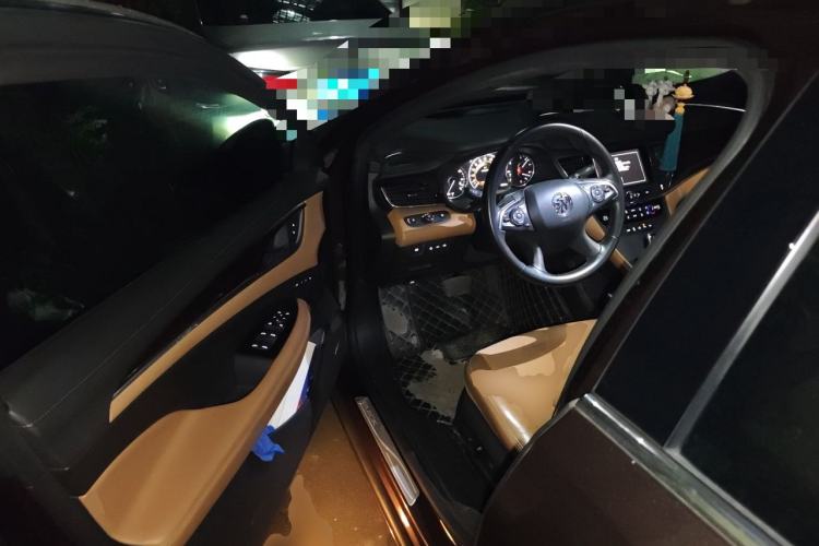 Used Buick LaCrosse 2018 28T Luxury Model Driver Seat