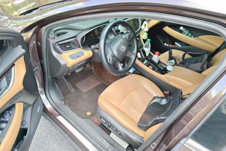 Used Buick LaCrosse 2018 28T Luxury Model Driver Seat