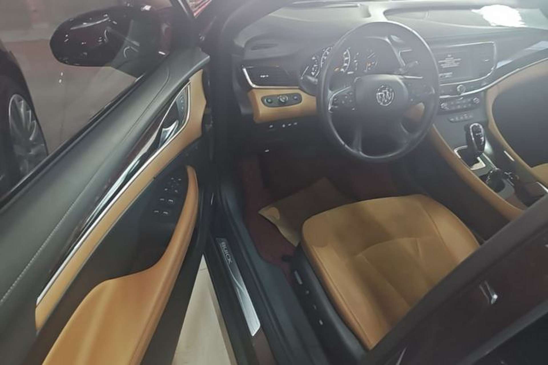 Used Buick LaCrosse 2018 28T Luxury Model Driver Seat