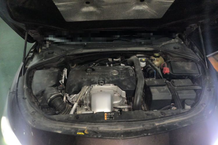 Used Buick LaCrosse 2018 28T Elite Edition Engine Bay