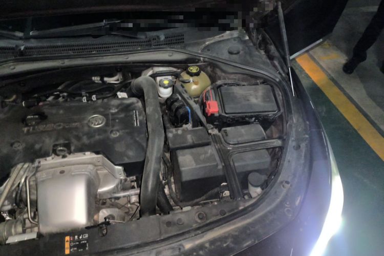 Used Buick LaCrosse 2018 28T Elite Edition Engine Bay Left