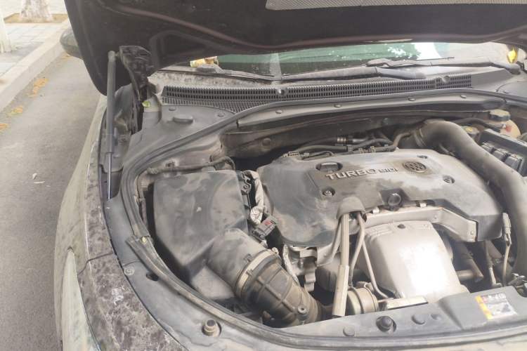 Used Buick LaCrosse 2018 28T Elite Edition Engine Bay Right