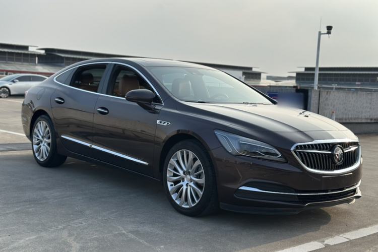 Used Buick LaCrosse 2018 28T Luxury Model Exterior 4