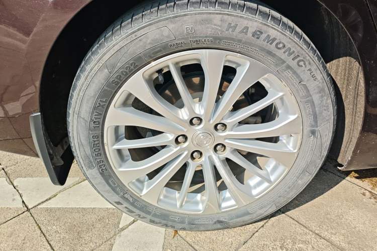 Used Buick LaCrosse 2018 28T Elite Edition Exterior 5