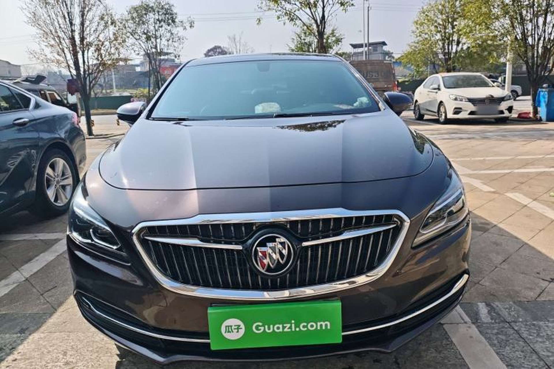Used Buick LaCrosse 2018 28T Elite Edition Front