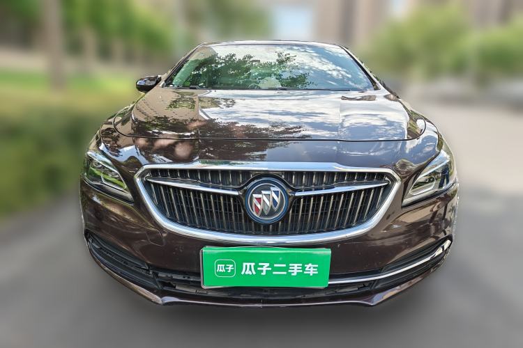 Used Buick LaCrosse 2018 30H Elite Edition Front