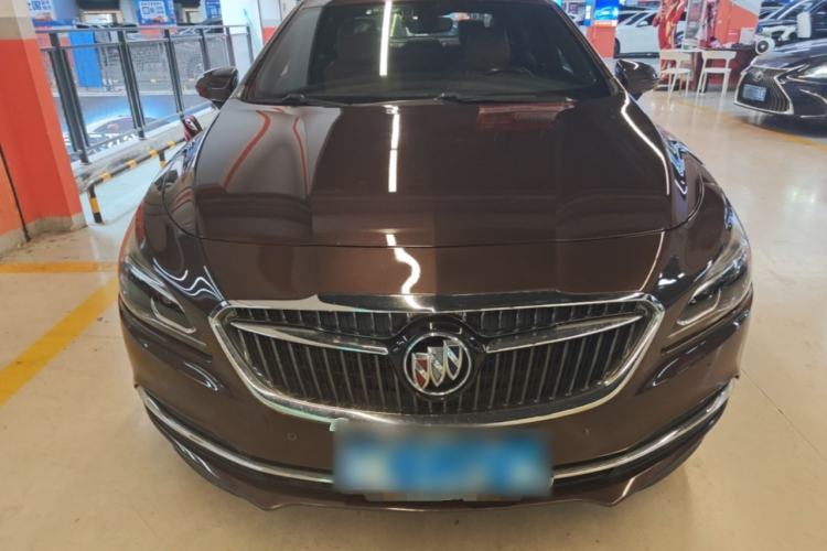 Used Buick LaCrosse 2018 28T Elite Edition Front