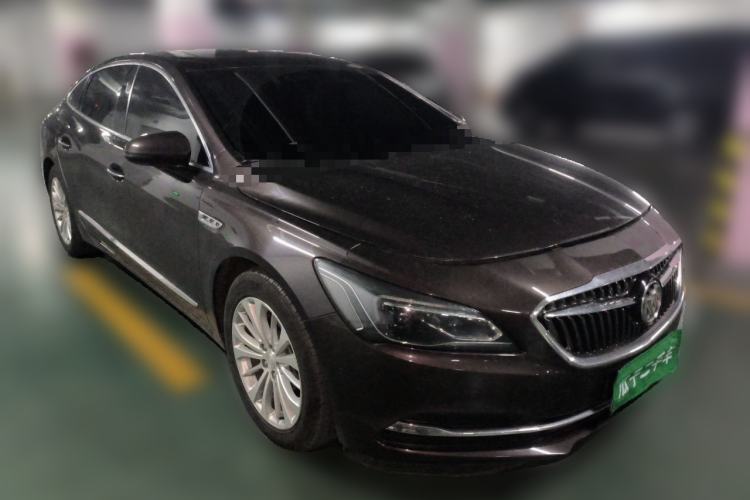 Used Buick LaCrosse 2018 28T Elite Edition Front Right 45 Deg