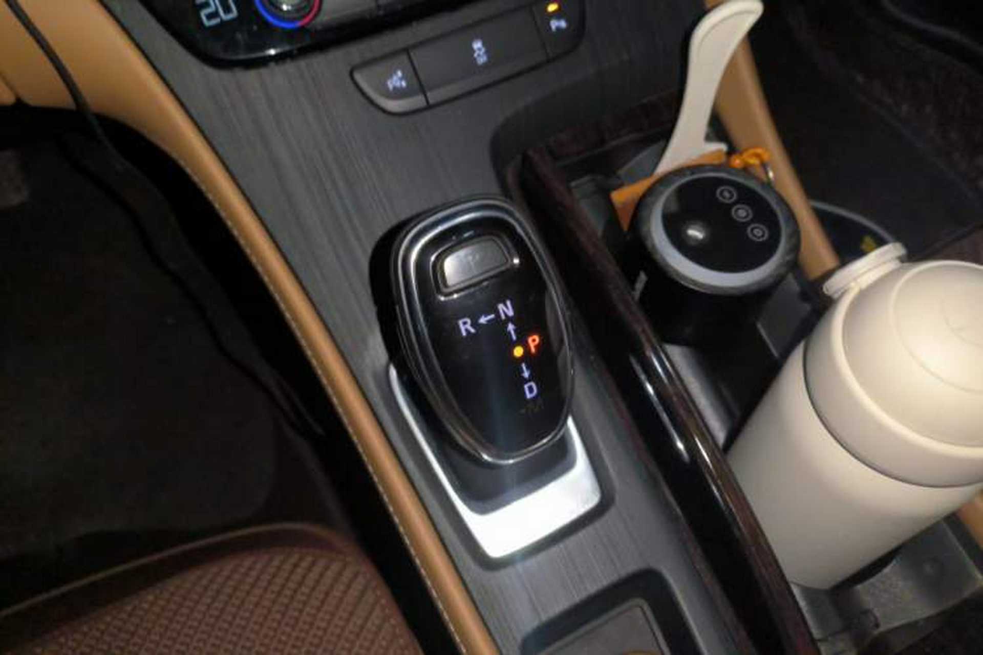 Used Buick LaCrosse 2018 28T Elite Edition Gear Lever