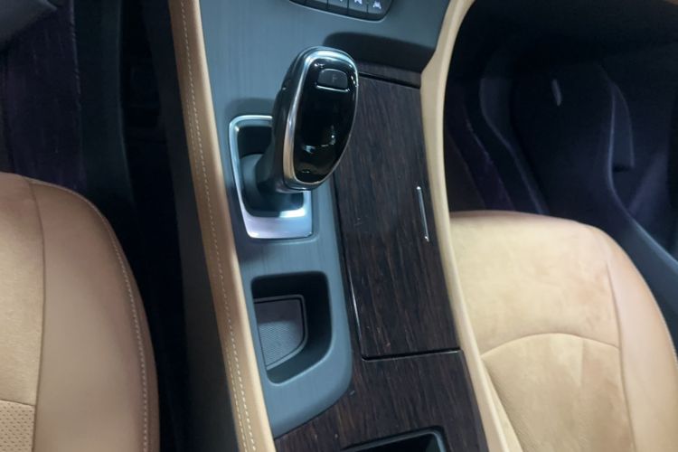 Used Buick LaCrosse 2018 28T Luxury Model Gear Lever