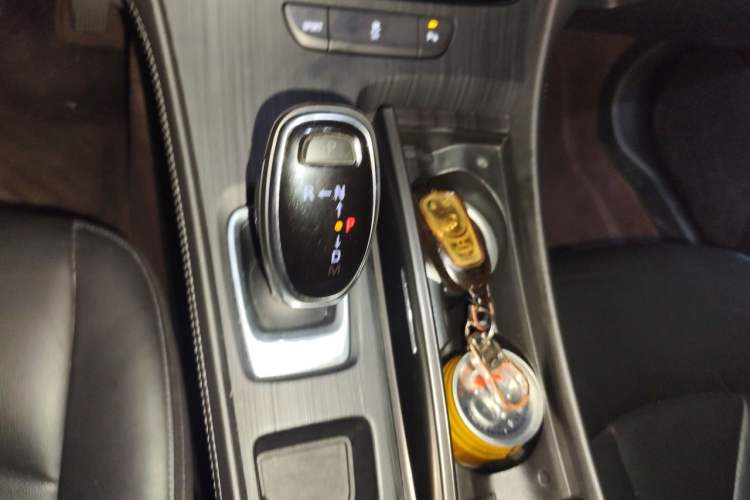 Used Buick LaCrosse 2018 20T Elite Edition Gear Lever