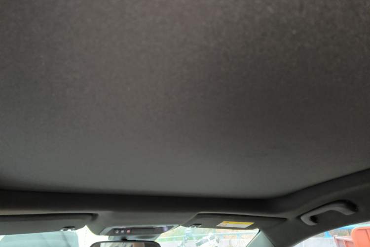 Used Buick LaCrosse 2018 28T Luxury Model Headliner