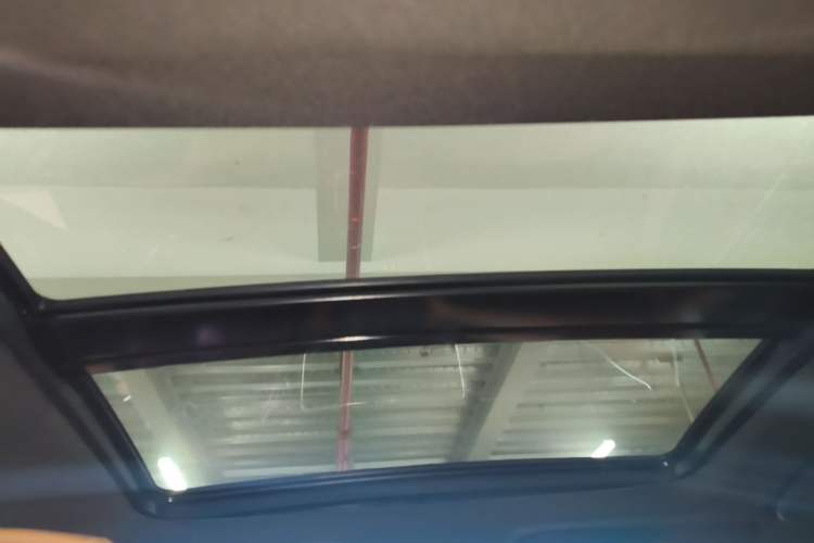 Used Buick LaCrosse 2018 28T Luxury Model Headliner