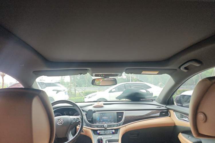 Used Buick LaCrosse 2018 28T Elite Edition Headliner