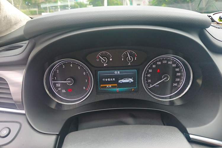 Used Buick LaCrosse 2018 20T Elite Edition Instrument Cluster