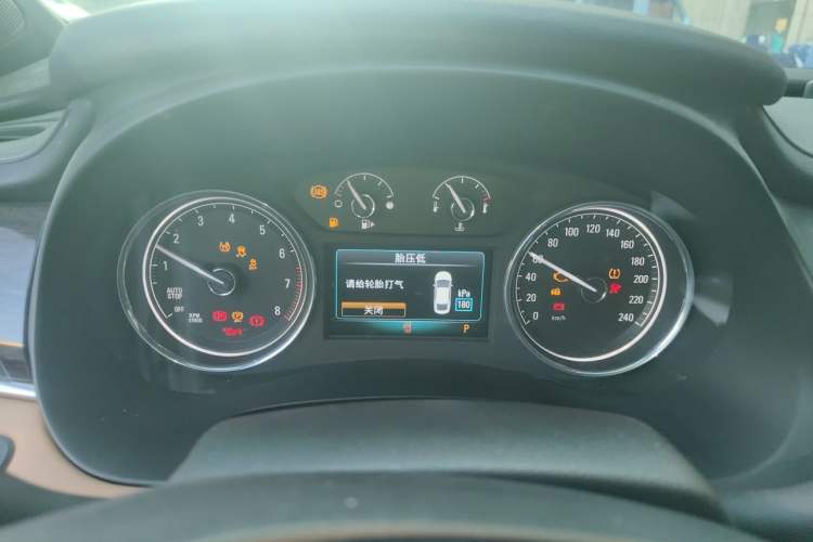 Used Buick LaCrosse 2018 28T Elite Edition Instrument Cluster