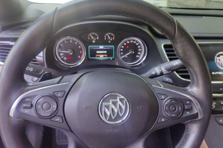 Used Buick LaCrosse 2018 28T Elite Edition Instrument Cluster