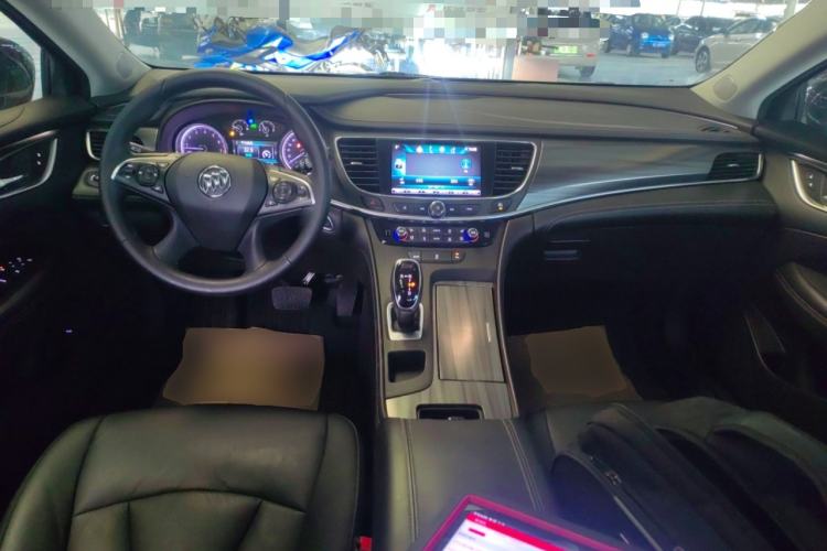 Used Buick LaCrosse 2018 20T Elite Edition Interior 2