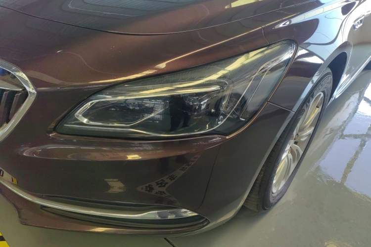 Used Buick LaCrosse 2018 20T Elite Edition Left Front Headlight
