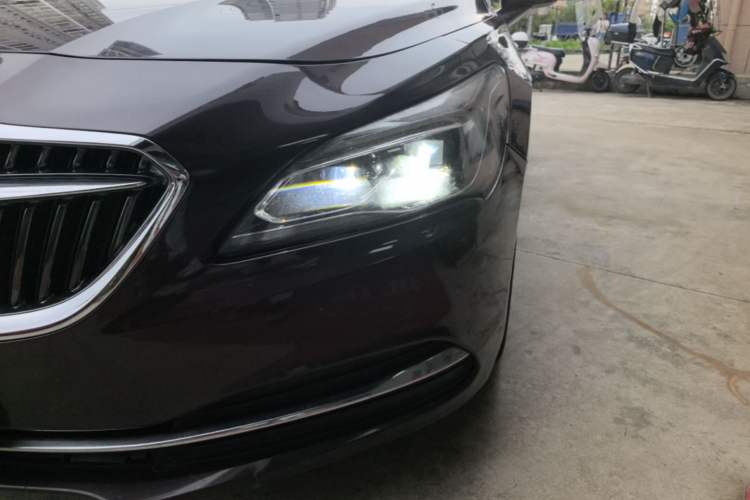 Used Buick LaCrosse 2018 20T Elite Edition Left Front Headlight