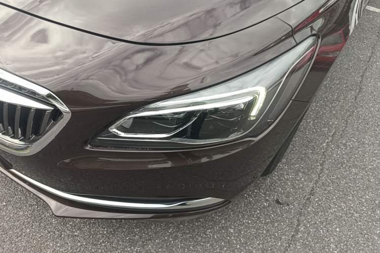 Used Buick LaCrosse 2018 20T Elite Edition Left Front Headlight