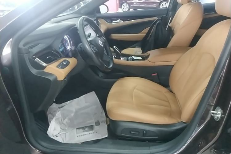 Used Buick LaCrosse 2018 28T Elite Edition Left Front Seat