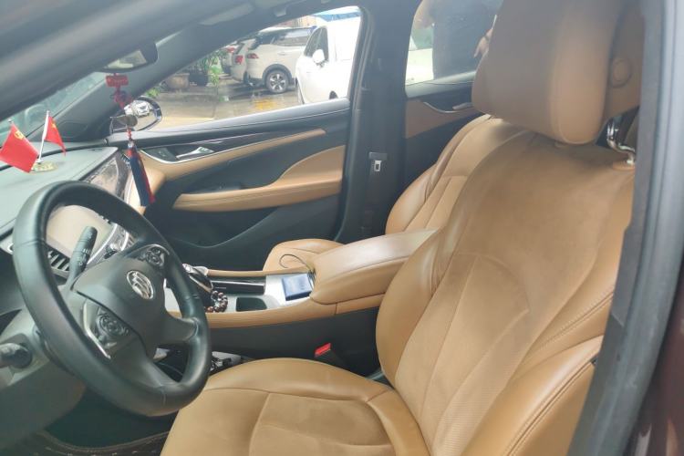 Used Buick LaCrosse 2018 28T Luxury Model Left Front Seat