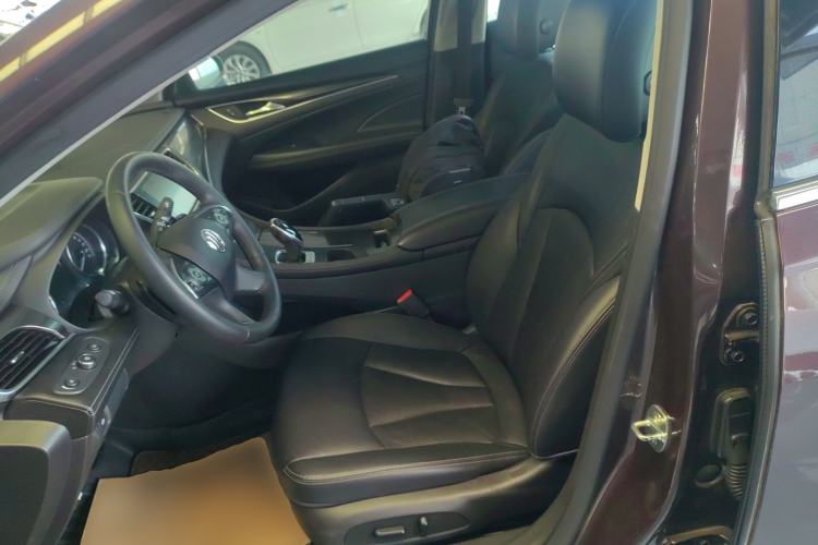 Used Buick LaCrosse 2018 20T Elite Edition Left Front Seat