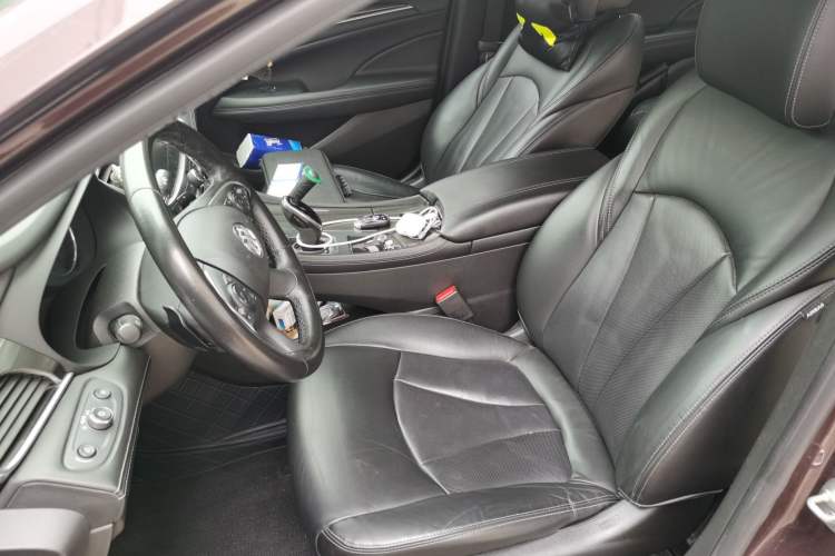 Used Buick LaCrosse 2018 20T Elite Edition Left Front Seat