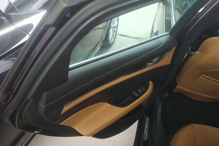 Used Buick LaCrosse 2018 20T Luxury Model Left Rear Door Interior