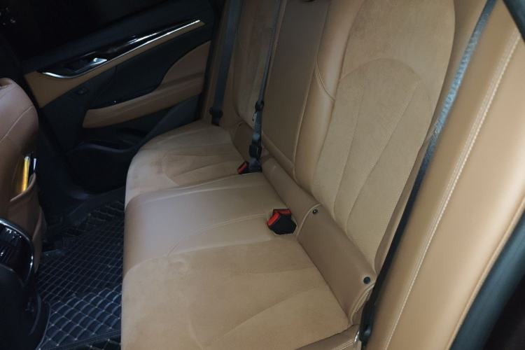 Used Buick LaCrosse 2018 28T Luxury Model Left Rear Seat