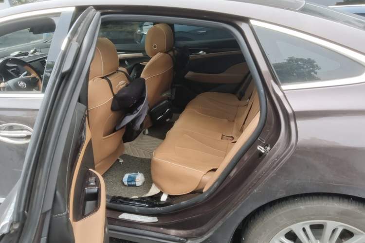 Used Buick LaCrosse 2018 20T Elite Edition Left Rear Seat