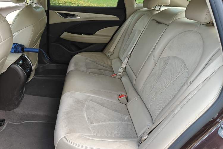 Used Buick LaCrosse 2018 30H Elite Edition Left Rear Seat