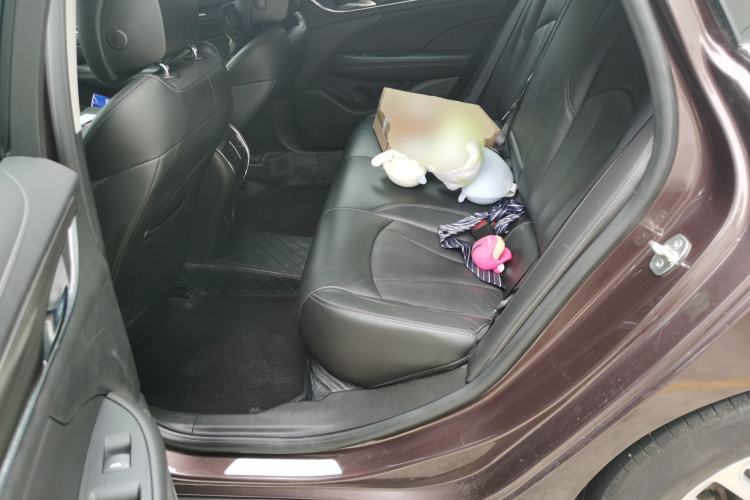 Used Buick LaCrosse 2018 20T Elite Edition Left Rear Seat