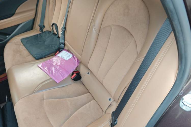 Used Buick LaCrosse 2018 28T Luxury Model Left Rear Seat