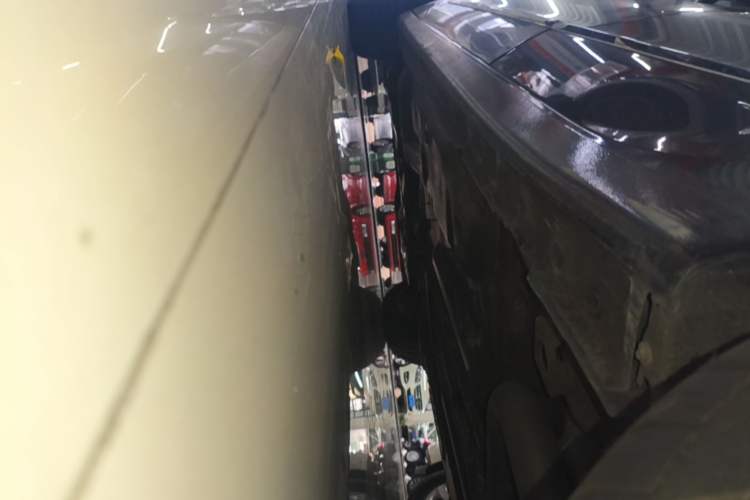 Used Buick LaCrosse 2018 28T Luxury Model Left Side Sill