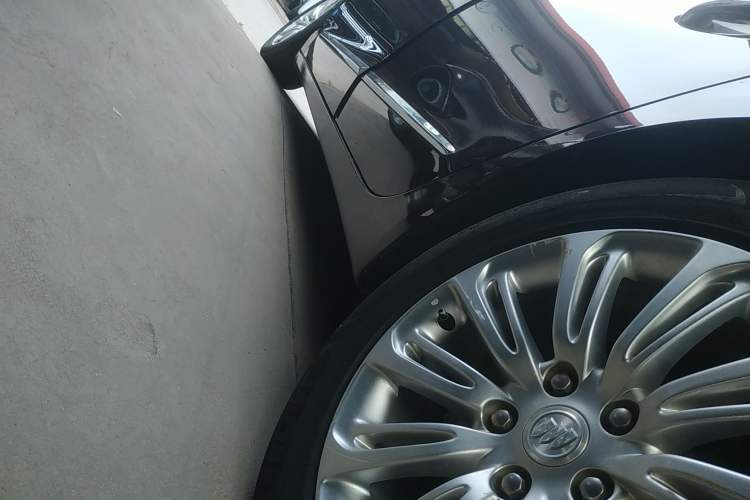 Used Buick LaCrosse 2018 20T Luxury Model Left Side Sill