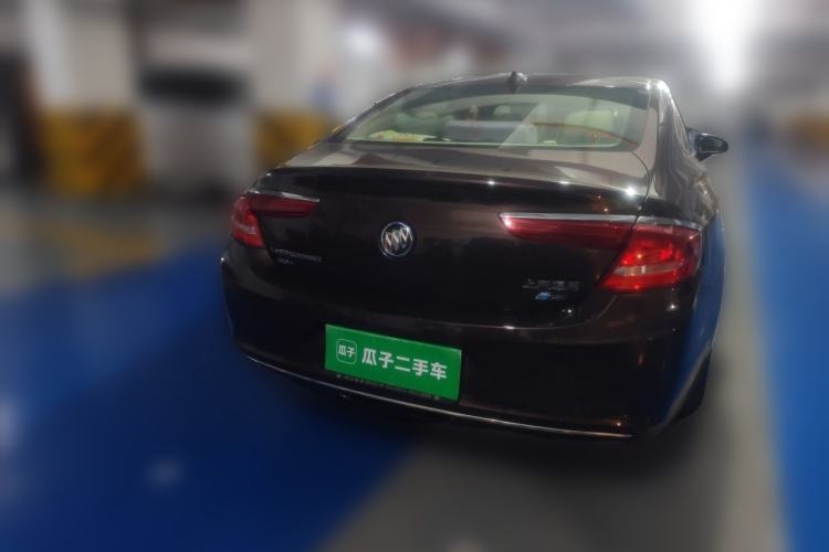 Used Buick LaCrosse 2018 30H Elite Edition Rear