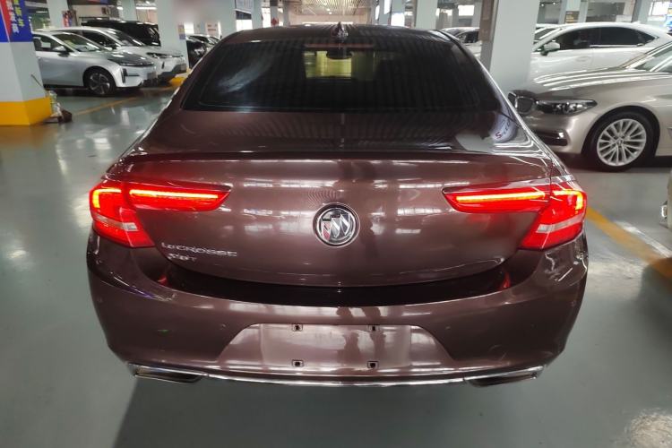 Used Buick LaCrosse 2018 28T Elite Edition Rear