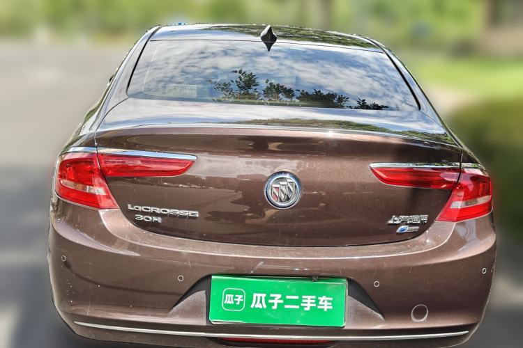 Used Buick LaCrosse 2018 30H Elite Edition Rear