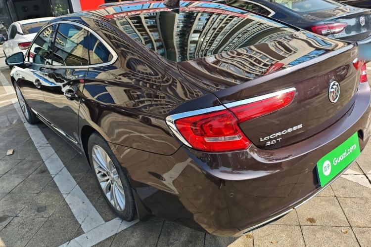 Used Buick LaCrosse 2018 28T Elite Edition Rear Left 45 Deg